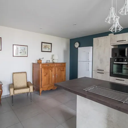 Usson, 4 Pièces, 6 Personnes - Fr-1-630-146 *