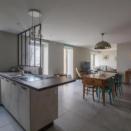Usson, 4 Pièces, 6 Personnes - Fr-1-630-146 Casa vacanze