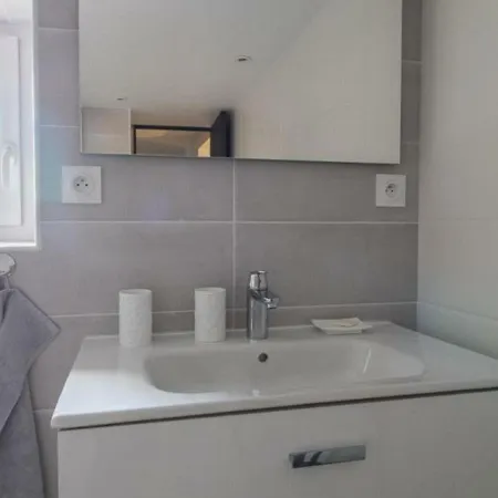 Usson, 4 Pièces, 6 Personnes - Fr-1-630-146 Casa vacanze *